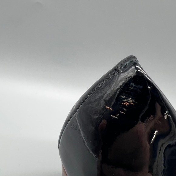 Tory Burch Black Patent Leather Peep Toe Wedge Pumps Logo Medallion 7.5M 5930L - Picture 8 of 10